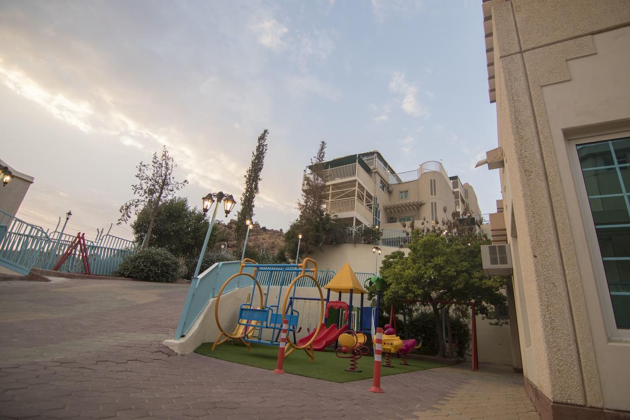 Seven Garden Alhada Suites 알 하다 외부 사진