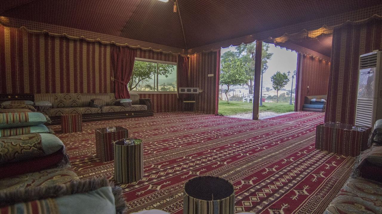 Seven Garden Alhada Suites 알 하다 외부 사진